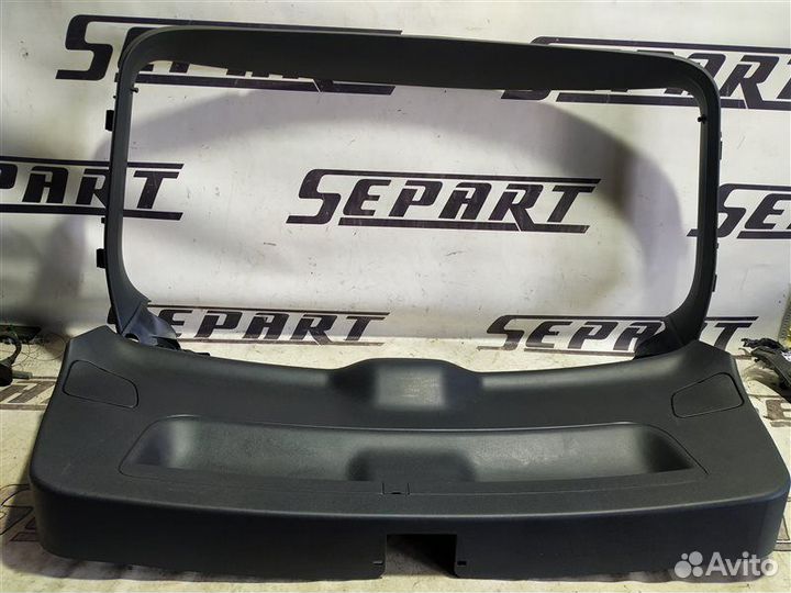 Обшивка крышки багажника Audi A3 8P 1.8 CDA 2009