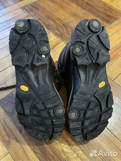 Трекинговые ботинки asolo