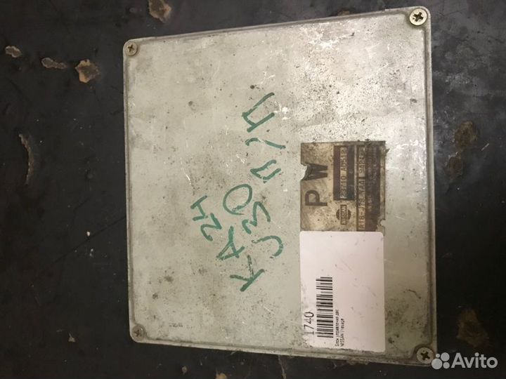 Блок управления двс Nissan Presage