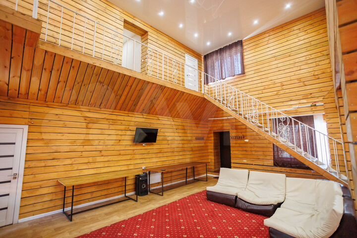 Дом 250 м² на участке 4 га