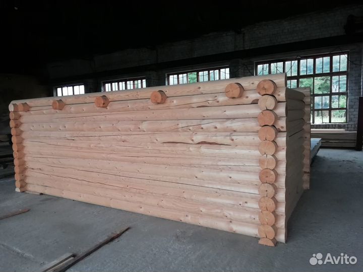 Оцилиндрованный сруб