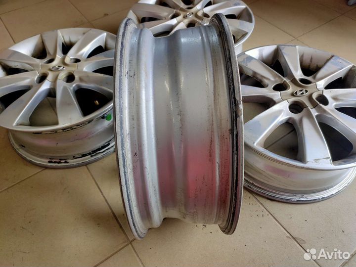 Продаю литые диски от hyundai solaris