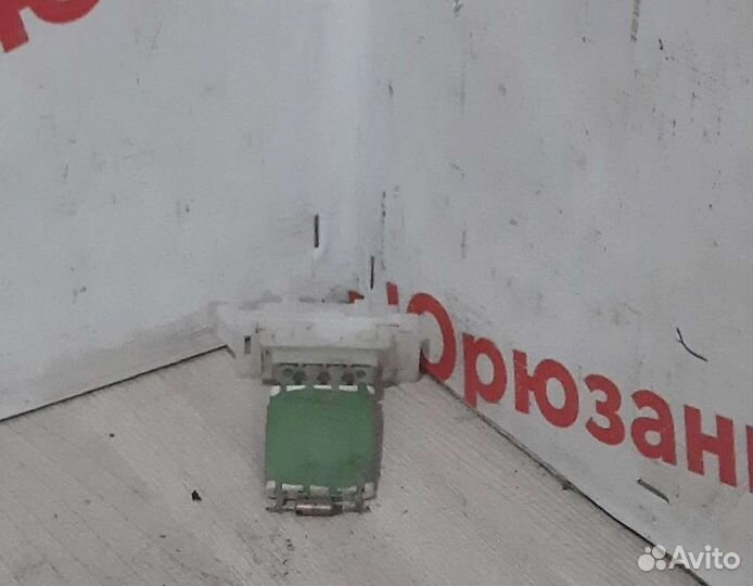 Резистор отопителя Renault Logan 1