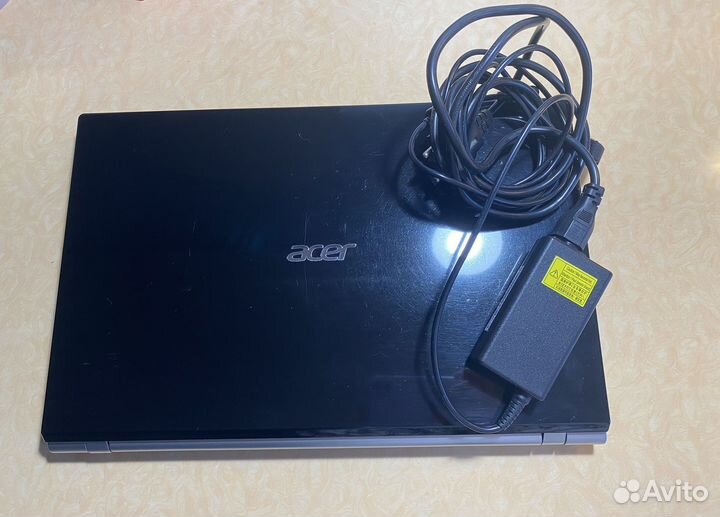 Ноутбук Acer aspire v3-551