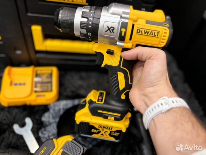 Набор инструментов DeWalt Шуруповерт + болгарка DC