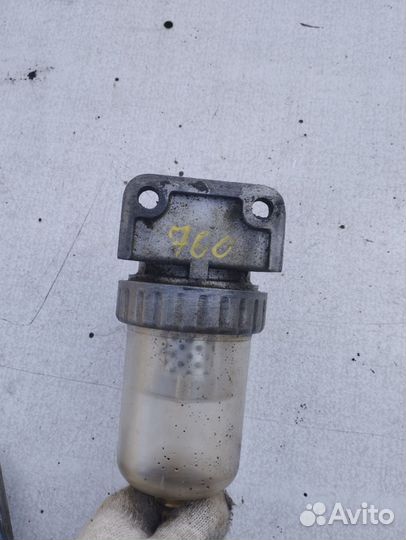 Кронштейн топливного фильтра vоlvo 760 вольво 760