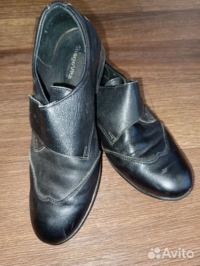 Отдам бесплатно ботинки для мальчика