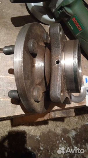 Восстановленная Ступица land Rover discovery 3 -4