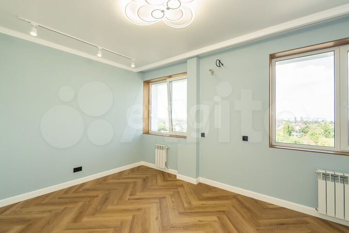 3-к. квартира, 74 м², 10/17 эт.