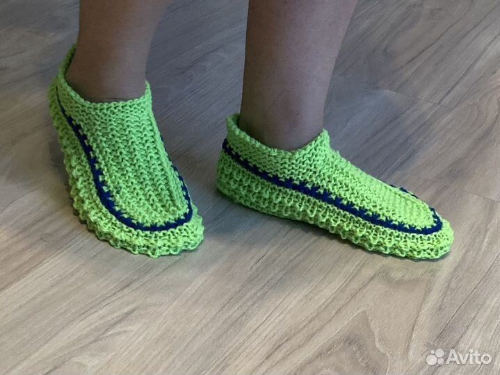 Продам вязанные носочки, пинетки