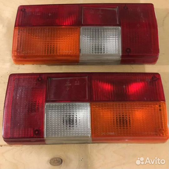 Задние фонари Ваз 2105 в комплекте