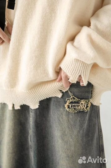 Рваный свитер оверсайз Yurion