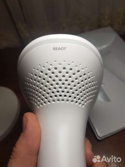 Фотоэпилятор Philips Lumea Prestige BRI950