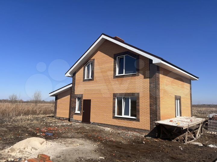 Дом 151,7 м² на участке 7,5 сот.