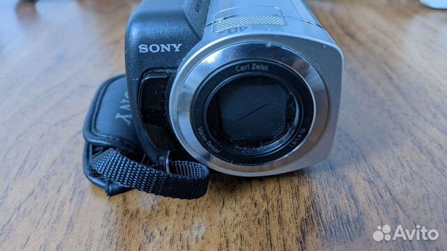 Видеокамера Sony Handycam DCR-SR46E