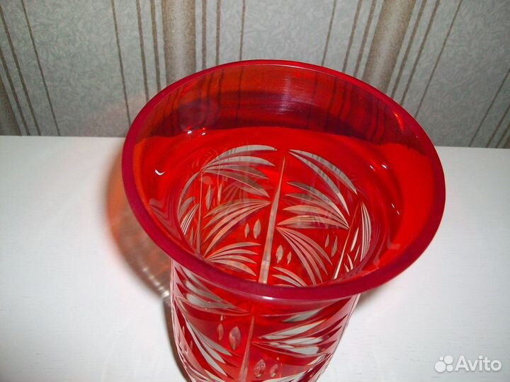 Ваза 2хслойное цвет.стекло, ручная нарезка винтаж