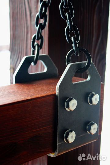 Люстра из дерева