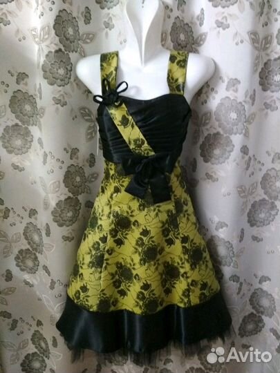 Платье вечернее