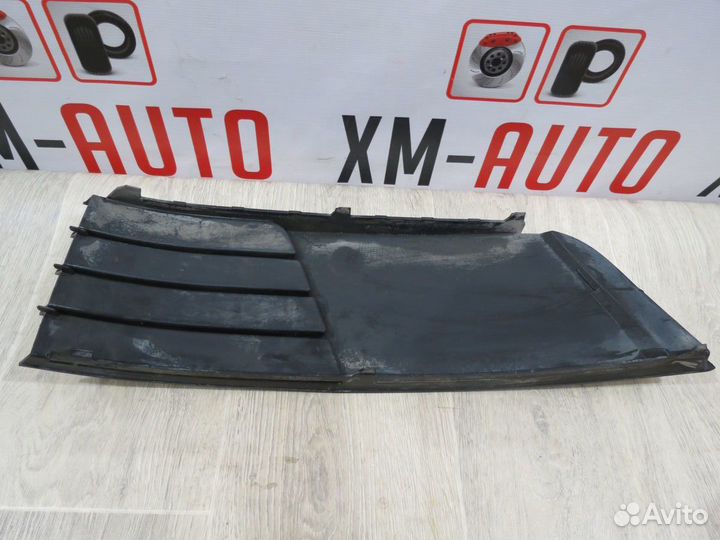 Решетка в бампер левая Skoda Octavia A7