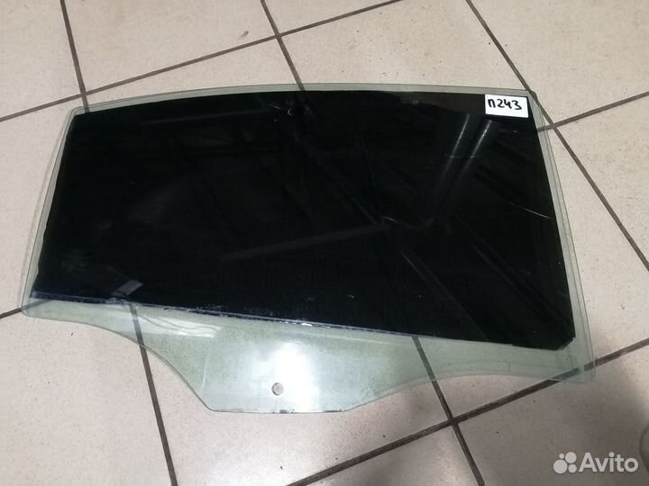 Стекло задней правой двери Geely Emgrand EC7