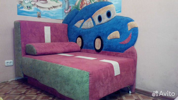 Детский диван машинка