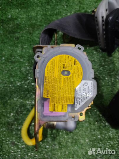 Ремень безопасности передний правый Lexus RX300