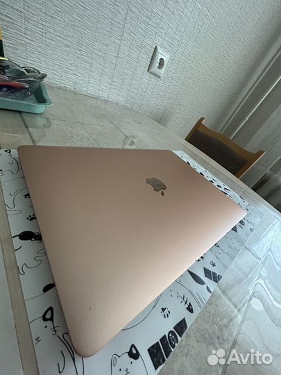 MacBook Air (Retina, 13-inch, 2018)