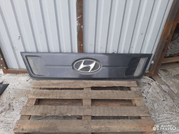 Облицовка передняя Hyundai Universe 2008