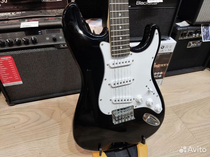 Электрогитара Squier MM Stratocaster Hard Tail