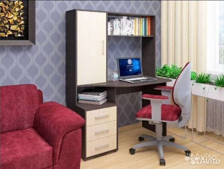 Компьютерный, письменный стол с выдвижными ящиками