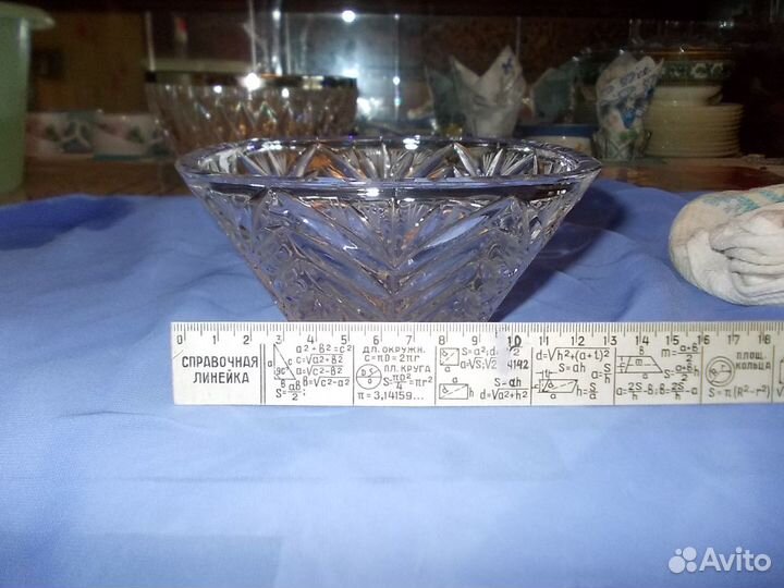 Салатницы и ваза хрустальные