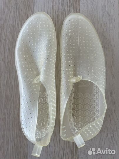 Коралловые тапочки р 42