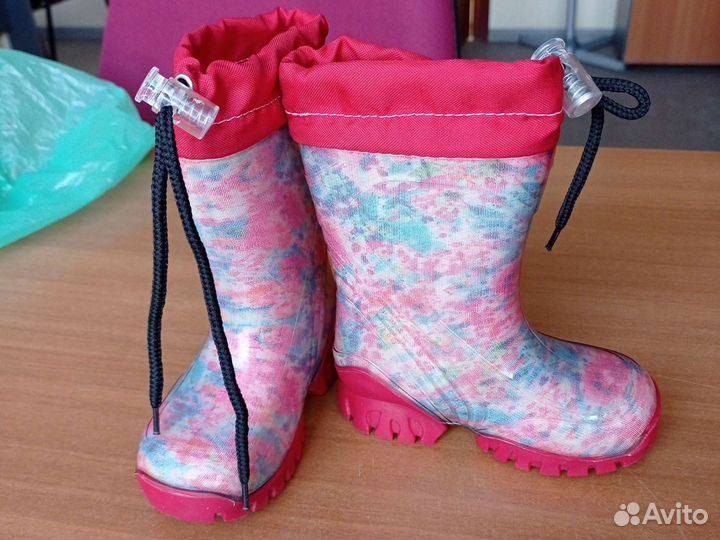 Резиновые сапожки