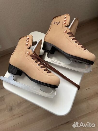 Коньки фигурные женские Nordway Emily 38 размер