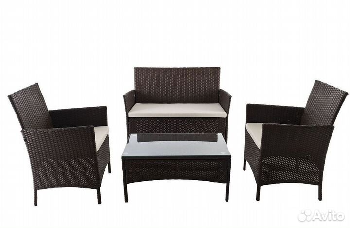 Креслоиз ротанга