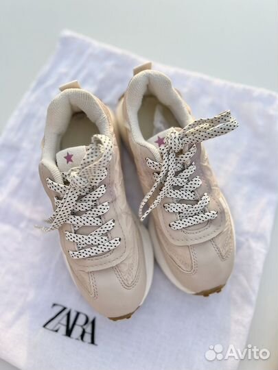 Кроссовки Zara 32
