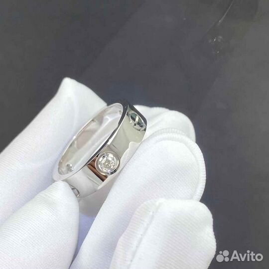 Кольцо Cartier Love, белое золото 585 пробы 0,31ct