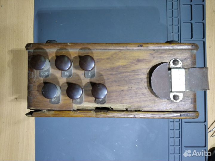 Измеритель напряжения-тока советской эпохи