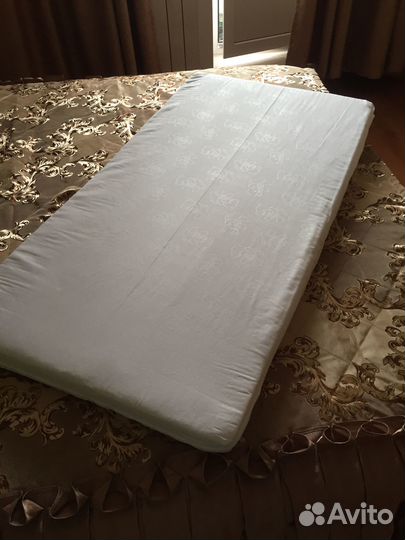 Детская кровать с матрасом