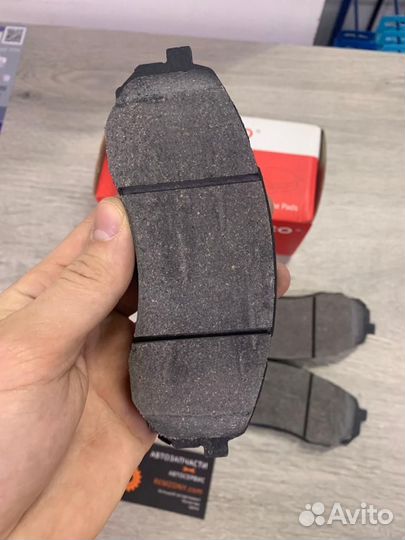 Колодки тормозные передние Hyundai Starex H1