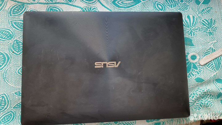 Ноутбук asus
