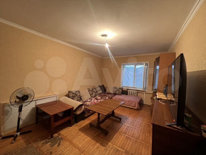 3-к. квартира, 60 м², 1/5 эт.