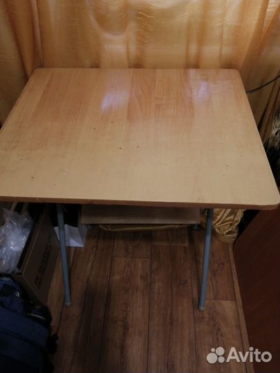 Школьная парта