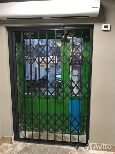 Раздвижные решётки на дверные и оконные проёмы