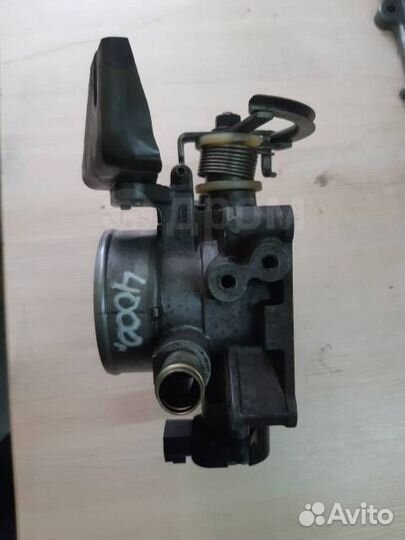 Заслонка дроссельная Toyota Corolla Axio ZZE122