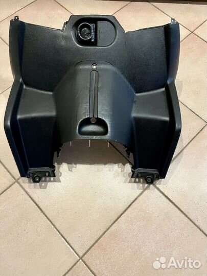 Piaggio MP3 Пластиковая панель перед ногами