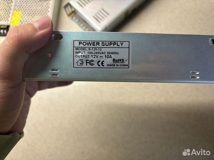 Блок питания для светодиодной ленты 12v