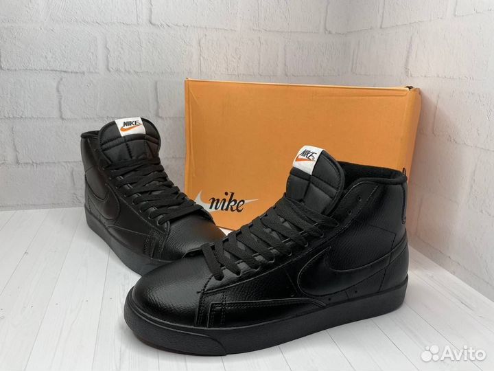 Кроссовки Nike Blazer luxe