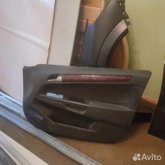 Дверь передняя правая, обшивка opel astra h