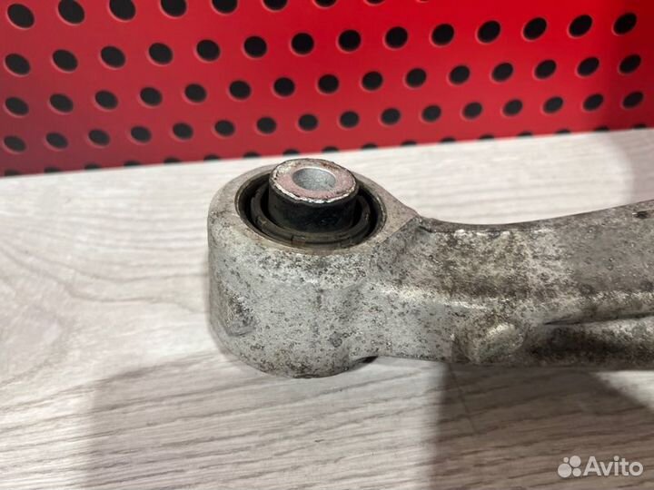 Рычаг задний левый Jeep Grand Cherokee WK2 2016